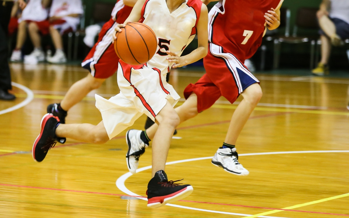 Pentingnya Dukungan Tumit dalam Sepatu Basket untuk Mencegah Cedera