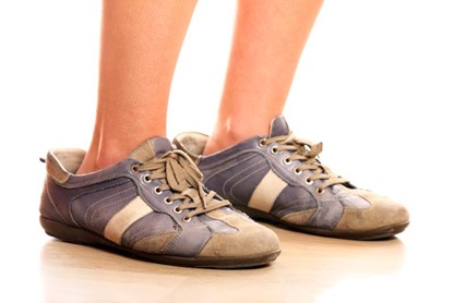 Bagaimana Mengatasi Sepatu yang Kebesaran?