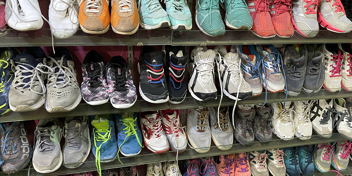 Perhatikan 6 Hal Ini Sebelum Membeli Sepatu Bekas!