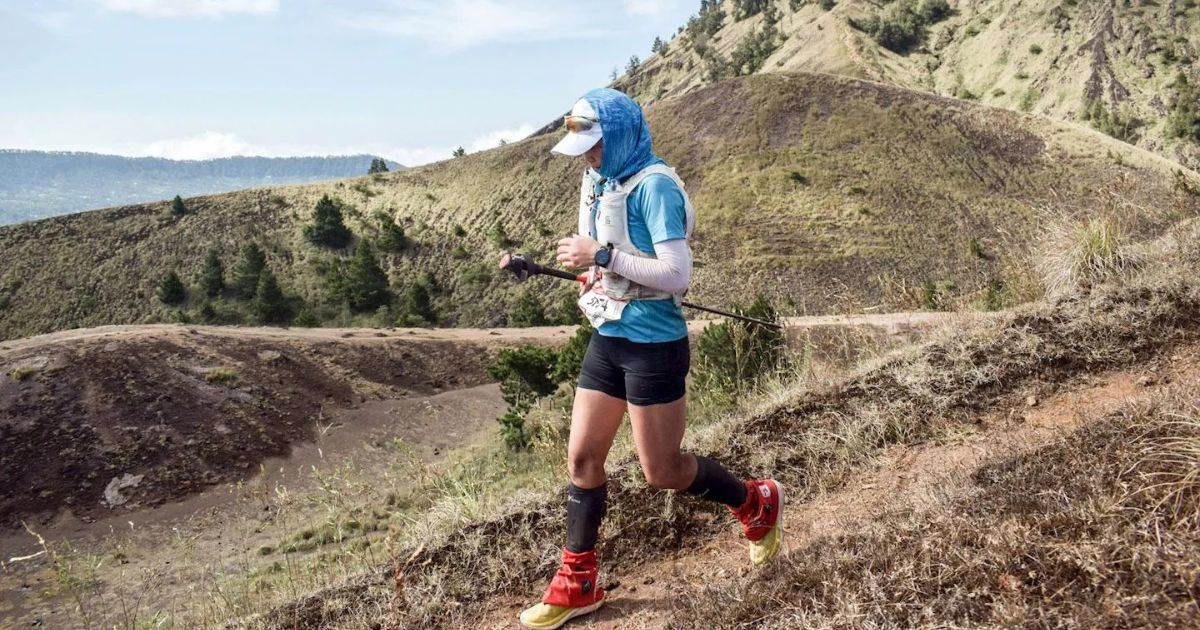 Pelopor Berlari Di Atas Awan: On Running.